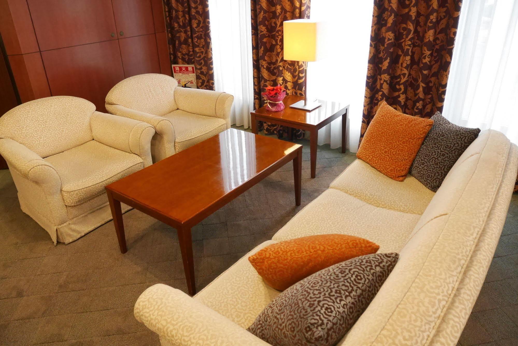 Hotel Yokohama Garden מראה חיצוני תמונה
