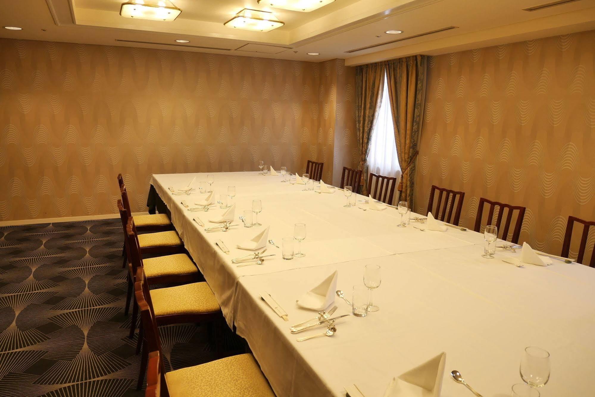 Hotel Yokohama Garden מראה חיצוני תמונה